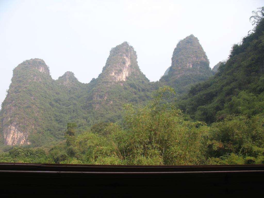 Yangshuo Peaceful Valley Retreat Hotel Esterno foto