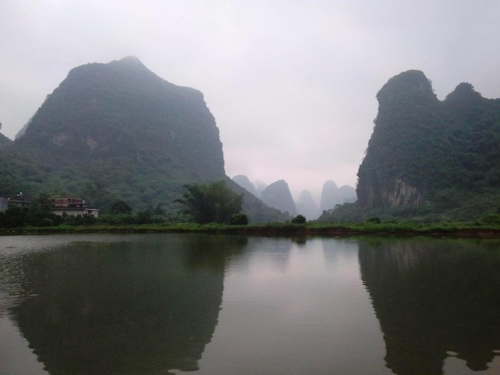 Yangshuo Peaceful Valley Retreat Hotel Esterno foto